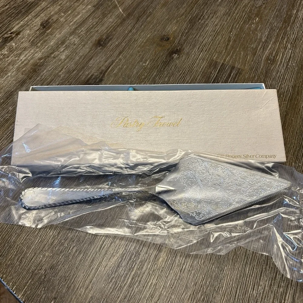 Vintage F.B. Rogers Pastry Trowel Cake Pie Server Silverplate Italy Original Box